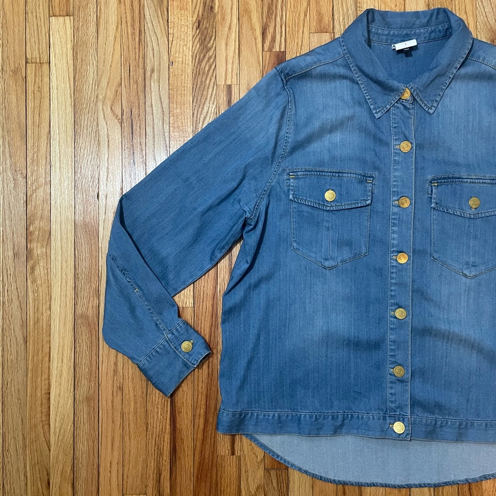 CABI Chambray Button-down Shirt - Picture 2 of 10
